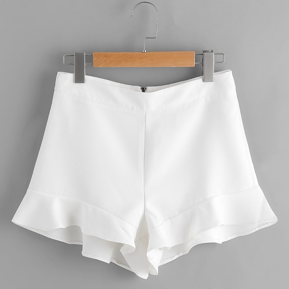 Ruffle white shorts